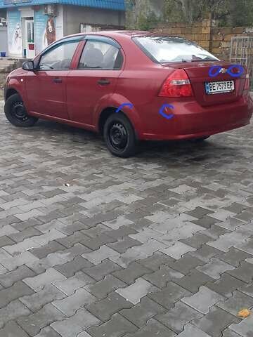 Красный Шевроле Авео, объемом двигателя 1.5 л и пробегом 258 тыс. км за 3300 $, фото 1 на Automoto.ua