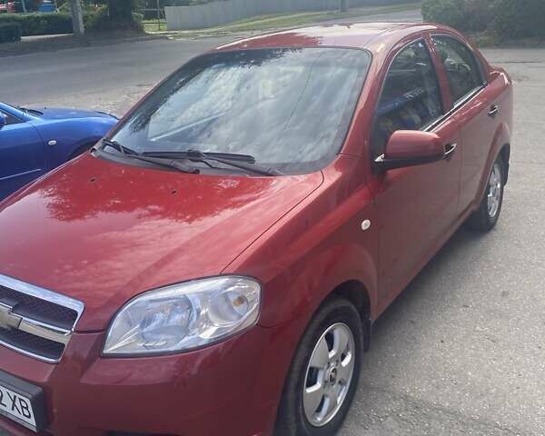 Красный Шевроле Авео, объемом двигателя 1.5 л и пробегом 100 тыс. км за 5100 $, фото 1 на Automoto.ua