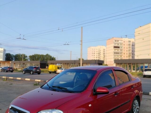 Червоний Шевроле Авео, об'ємом двигуна 1.5 л та пробігом 357 тис. км за 3800 $, фото 1 на Automoto.ua