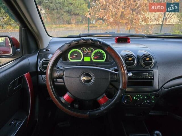 Шевроле Авео 2007 у Хмельницькому на Automoto.ua Червоний Шевроле Авео, об'ємом двигуна 1.5 л та пробігом 180 тис. км за 3299 $, фото 18 на Automoto.ua