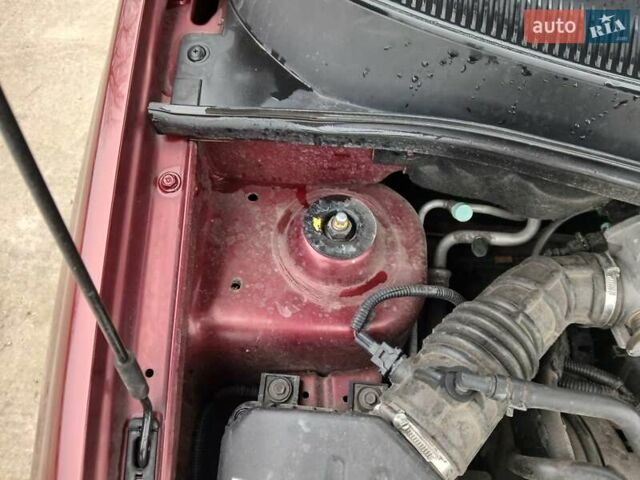 Красный Шевроле Авео, объемом двигателя 1.6 л и пробегом 91 тыс. км за 4800 $, фото 18 на Automoto.ua