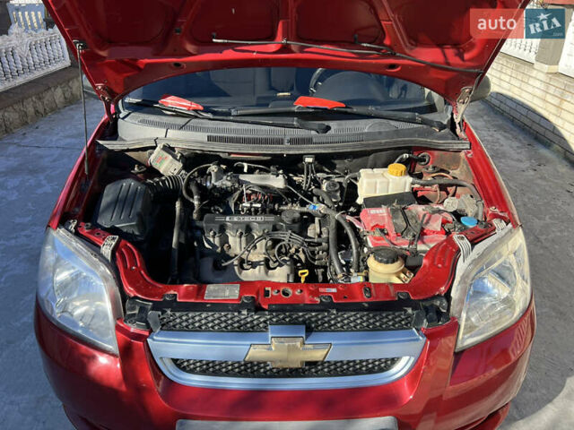 Червоний Шевроле Авео, об'ємом двигуна 1.5 л та пробігом 178 тис. км за 2999 $, фото 35 на Automoto.ua