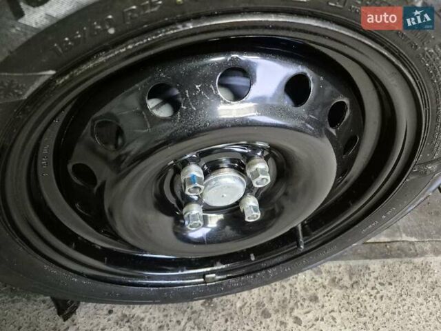 Красный Шевроле Авео, объемом двигателя 1.5 л и пробегом 34 тыс. км за 6200 $, фото 7 на Automoto.ua