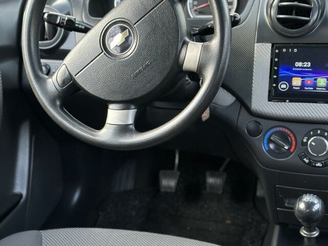 Червоний Шевроле Авео, об'ємом двигуна 1.5 л та пробігом 112 тис. км за 4200 $, фото 15 на Automoto.ua