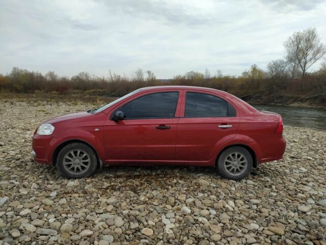 Червоний Шевроле Авео, об'ємом двигуна 1.5 л та пробігом 444 тис. км за 2000 $, фото 1 на Automoto.ua