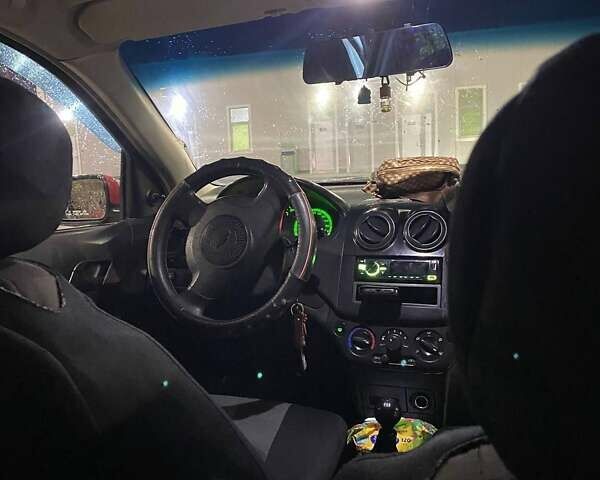 Червоний Шевроле Авео, об'ємом двигуна 1.5 л та пробігом 295 тис. км за 4499 $, фото 8 на Automoto.ua