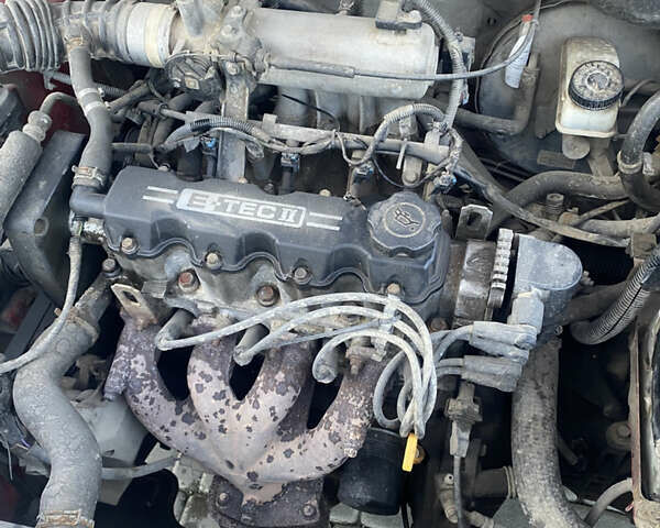 Красный Шевроле Авео, объемом двигателя 1.5 л и пробегом 350 тыс. км за 2899 $, фото 10 на Automoto.ua