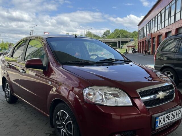 Красный Шевроле Авео, объемом двигателя 1.6 л и пробегом 146 тыс. км за 4000 $, фото 2 на Automoto.ua