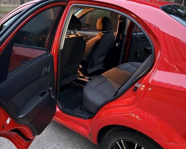 Червоний Шевроле Авео, об'ємом двигуна 1.5 л та пробігом 208 тис. км за 4200 $, фото 21 на Automoto.ua