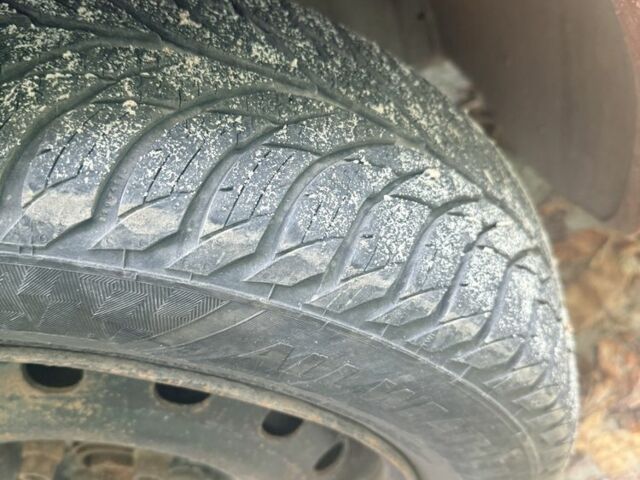 Шевроле Авео 2008 в Тернополе на Automoto.ua Красный Шевроле Авео, объемом двигателя 1.5 л и пробегом 175 тыс. км за 2200 $, фото 5 на Automoto.ua