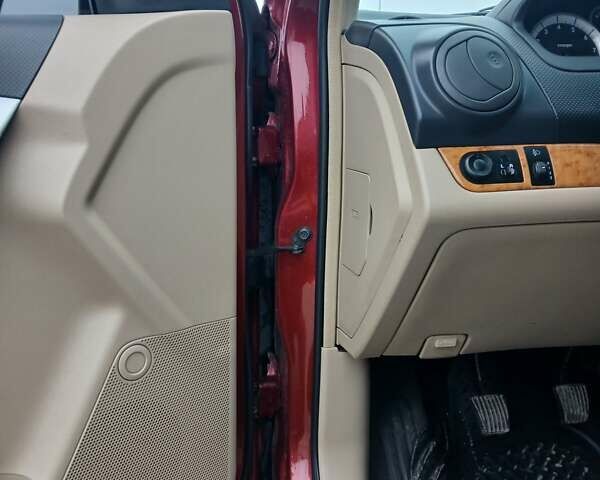 Красный Шевроле Авео, объемом двигателя 1.6 л и пробегом 91 тыс. км за 4800 $, фото 20 на Automoto.ua