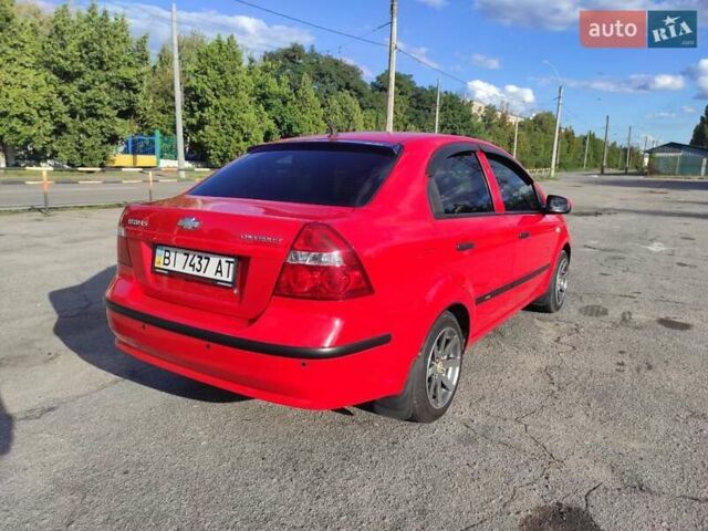 Красный Шевроле Авео, объемом двигателя 1.5 л и пробегом 65 тыс. км за 5500 $, фото 6 на Automoto.ua