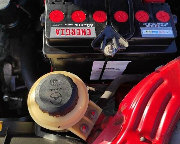 Красный Шевроле Авео, объемом двигателя 1.5 л и пробегом 65 тыс. км за 5500 $, фото 50 на Automoto.ua