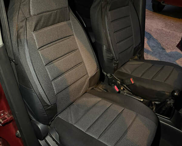 Червоний Шевроле Авео, об'ємом двигуна 1.5 л та пробігом 213 тис. км за 2600 $, фото 23 на Automoto.ua