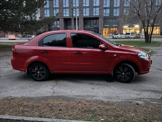 Червоний Шевроле Авео, об'ємом двигуна 1.5 л та пробігом 208 тис. км за 4200 $, фото 1 на Automoto.ua