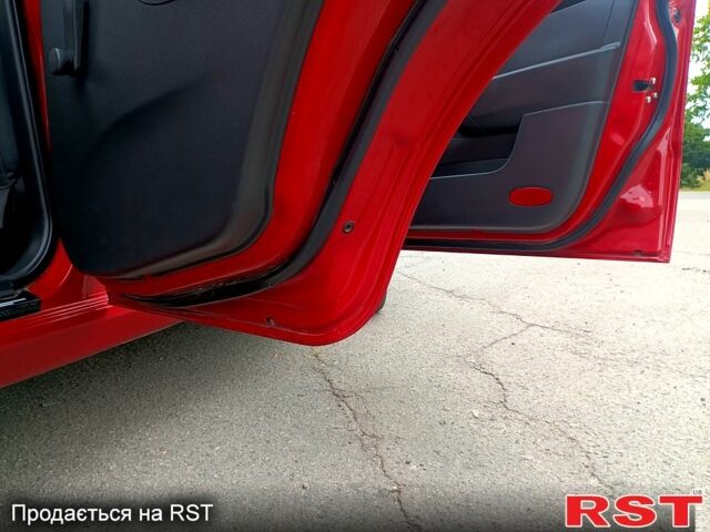 Красный Шевроле Авео, объемом двигателя 1.5 л и пробегом 307 тыс. км за 3800 $, фото 10 на Automoto.ua