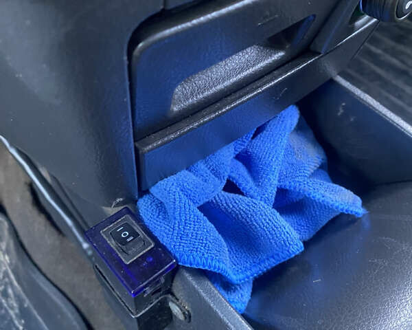 Красный Шевроле Авео, объемом двигателя 1.5 л и пробегом 350 тыс. км за 2899 $, фото 18 на Automoto.ua