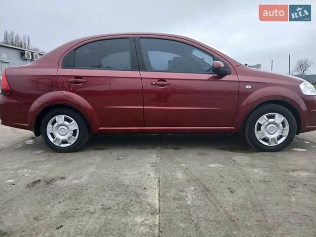 Красный Шевроле Авео, объемом двигателя 1.6 л и пробегом 91 тыс. км за 4800 $, фото 5 на Automoto.ua