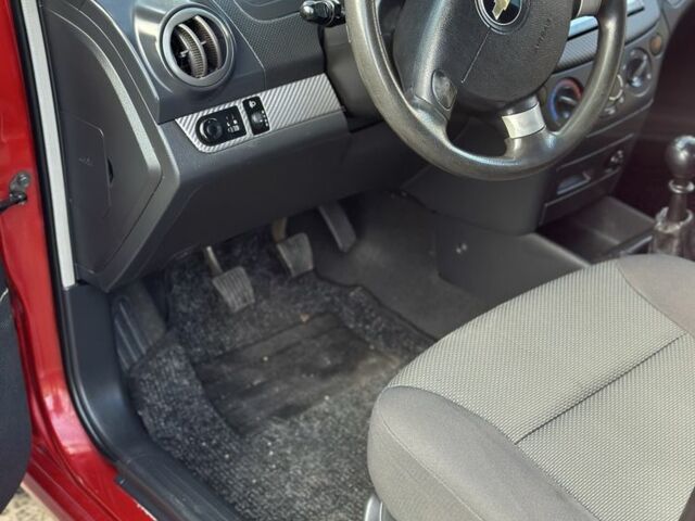 Червоний Шевроле Авео, об'ємом двигуна 1.5 л та пробігом 112 тис. км за 4200 $, фото 13 на Automoto.ua