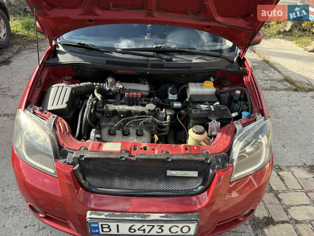 Красный Шевроле Авео, объемом двигателя 1.5 л и пробегом 263 тыс. км за 4500 $, фото 12 на Automoto.ua