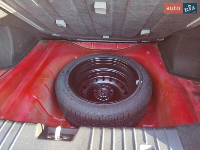 Красный Шевроле Авео, объемом двигателя 1.5 л и пробегом 65 тыс. км за 5500 $, фото 27 на Automoto.ua