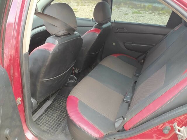 Червоний Шевроле Авео, об'ємом двигуна 1.5 л та пробігом 444 тис. км за 2000 $, фото 9 на Automoto.ua