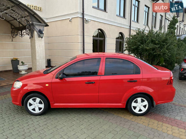 Красный Шевроле Авео, объемом двигателя 1.5 л и пробегом 270 тыс. км за 2999 $, фото 22 на Automoto.ua