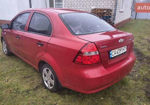 Красный Шевроле Авео, объемом двигателя 1.5 л и пробегом 215 тыс. км за 3000 $, фото 3 на Automoto.ua