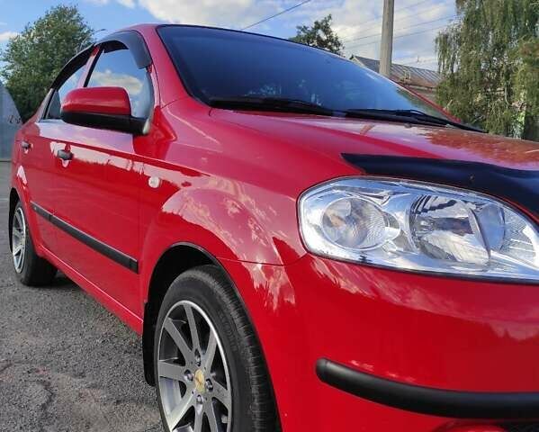 Красный Шевроле Авео, объемом двигателя 1.5 л и пробегом 65 тыс. км за 5500 $, фото 67 на Automoto.ua