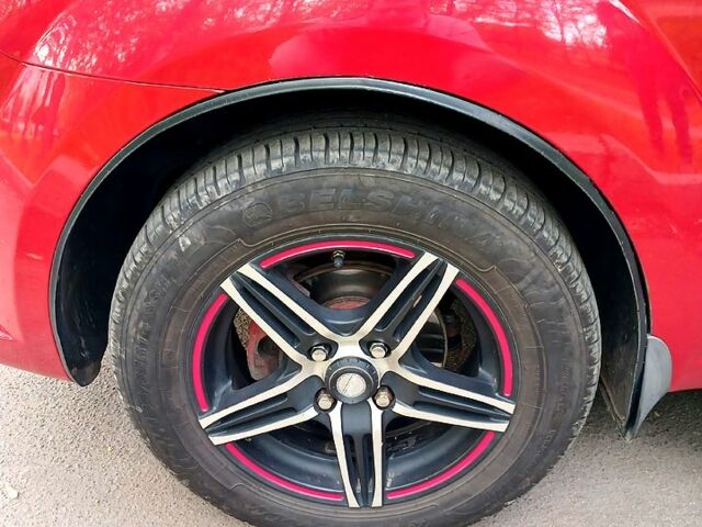 Красный Шевроле Авео, объемом двигателя 1.5 л и пробегом 92 тыс. км за 4200 $, фото 3 на Automoto.ua