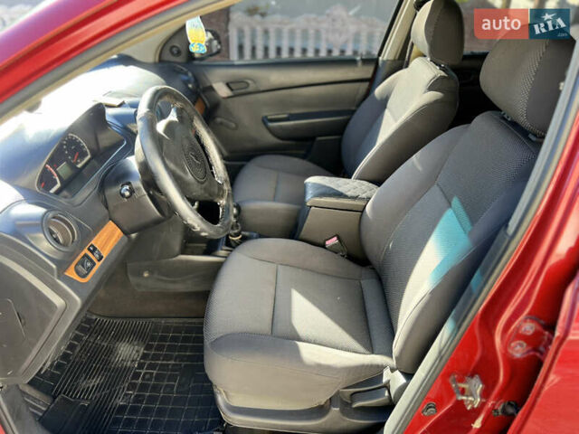 Червоний Шевроле Авео, об'ємом двигуна 1.5 л та пробігом 178 тис. км за 2999 $, фото 21 на Automoto.ua