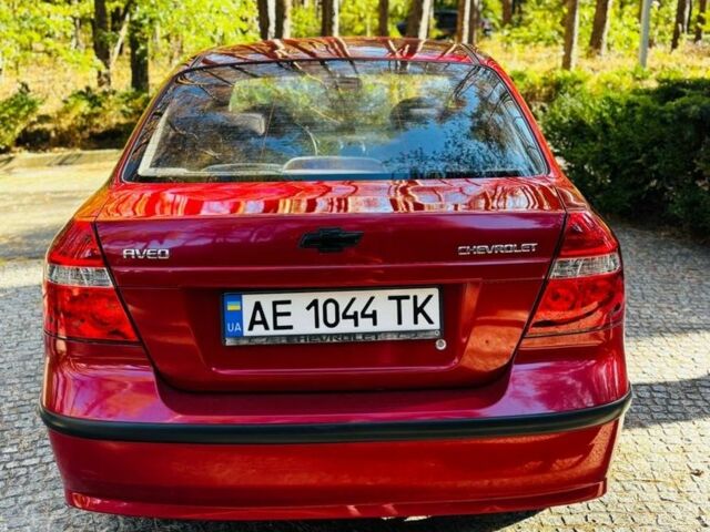 Красный Шевроле Авео, объемом двигателя 1.5 л и пробегом 185 тыс. км за 3399 $, фото 4 на Automoto.ua