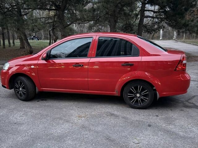 Червоний Шевроле Авео, об'ємом двигуна 1.5 л та пробігом 208 тис. км за 4200 $, фото 2 на Automoto.ua