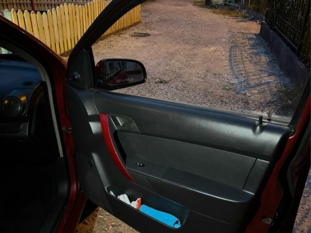 Червоний Шевроле Авео, об'ємом двигуна 1.5 л та пробігом 213 тис. км за 2200 $, фото 19 на Automoto.ua