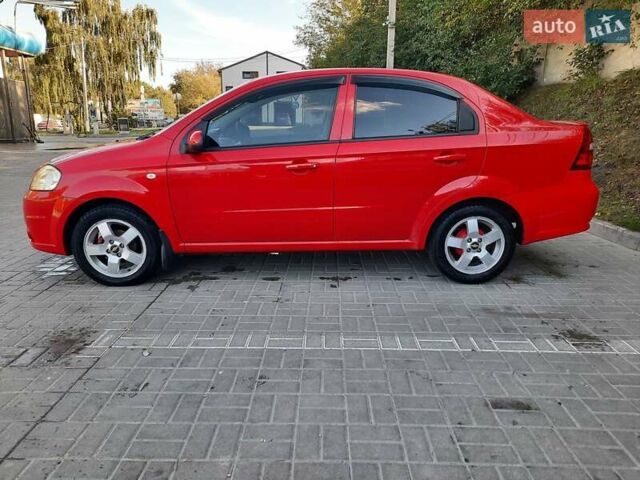 Красный Шевроле Авео, объемом двигателя 1.4 л и пробегом 205 тыс. км за 4200 $, фото 5 на Automoto.ua