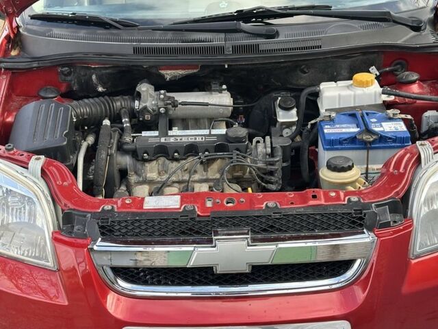 Червоний Шевроле Авео, об'ємом двигуна 1.5 л та пробігом 112 тис. км за 4200 $, фото 20 на Automoto.ua
