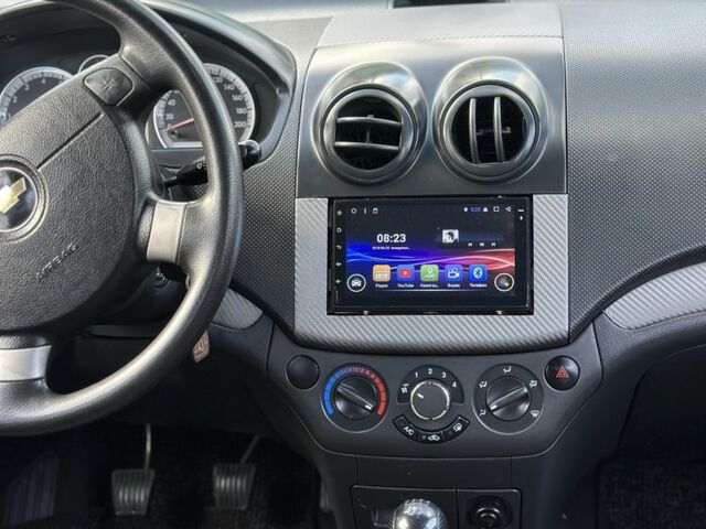 Червоний Шевроле Авео, об'ємом двигуна 1.5 л та пробігом 112 тис. км за 4200 $, фото 14 на Automoto.ua