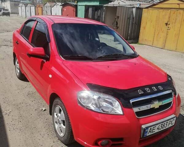 Красный Шевроле Авео, объемом двигателя 1.5 л и пробегом 83 тыс. км за 6600 $, фото 3 на Automoto.ua