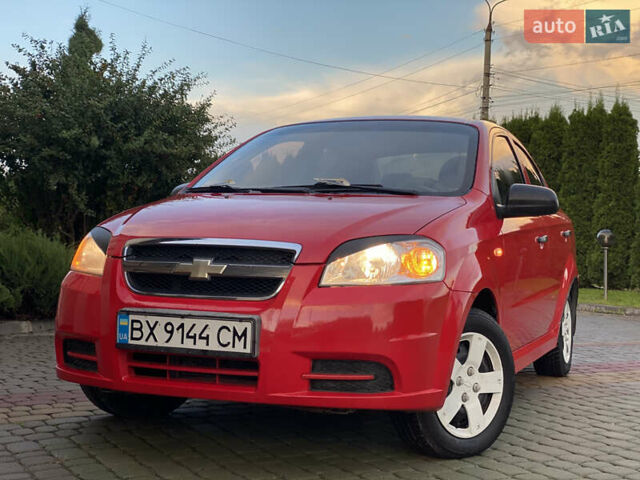 Красный Шевроле Авео, объемом двигателя 1.5 л и пробегом 270 тыс. км за 2999 $, фото 19 на Automoto.ua