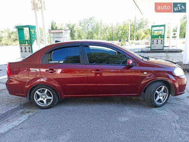 Червоний Шевроле Авео, об'ємом двигуна 1.6 л та пробігом 138 тис. км за 4700 $, фото 5 на Automoto.ua