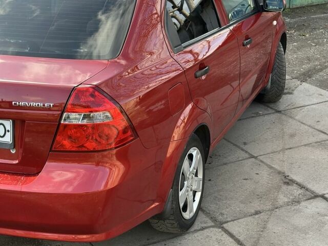 Червоний Шевроле Авео, об'ємом двигуна 1.5 л та пробігом 112 тис. км за 4200 $, фото 4 на Automoto.ua