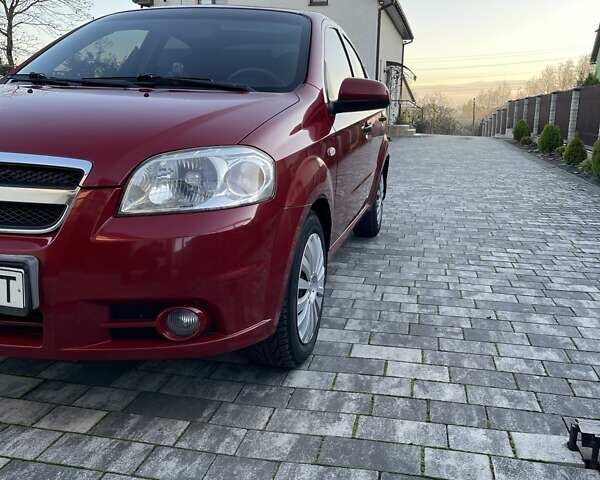 Шевроле Авео 2008 в Буске на Automoto.ua Красный Шевроле Авео, объемом двигателя 1.5 л и пробегом 199 тыс. км за 4150 $, фото 1 на Automoto.ua