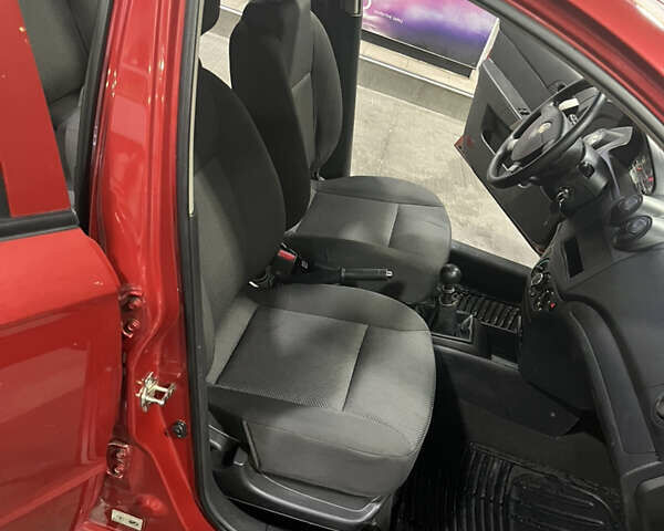 Красный Шевроле Авео, объемом двигателя 1.5 л и пробегом 34 тыс. км за 6300 $, фото 13 на Automoto.ua