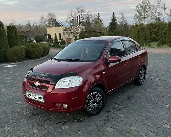 Красный Шевроле Авео, объемом двигателя 1.6 л и пробегом 186 тыс. км за 3600 $, фото 1 на Automoto.ua