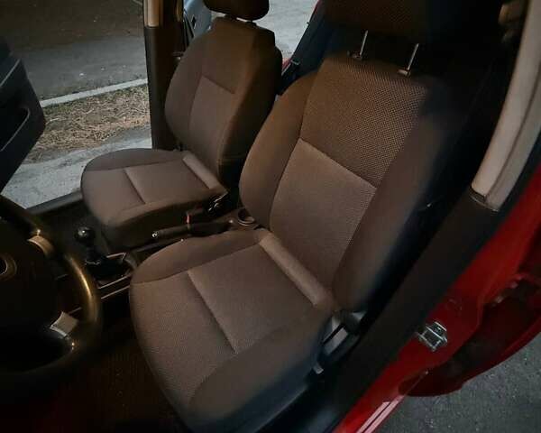 Червоний Шевроле Авео, об'ємом двигуна 1.5 л та пробігом 208 тис. км за 4200 $, фото 15 на Automoto.ua