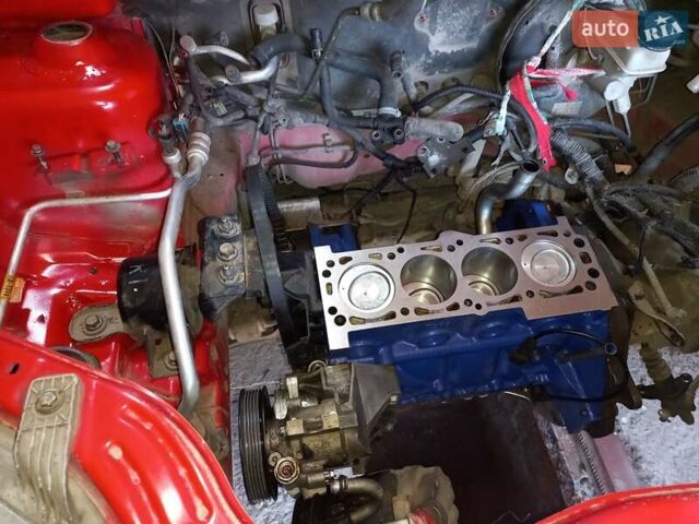 Красный Шевроле Авео, объемом двигателя 1.5 л и пробегом 300 тыс. км за 3500 $, фото 3 на Automoto.ua