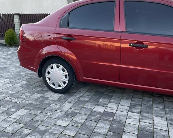 Шевроле Авео 2008 в Буске на Automoto.ua Красный Шевроле Авео, объемом двигателя 1.5 л и пробегом 199 тыс. км за 4150 $, фото 2 на Automoto.ua