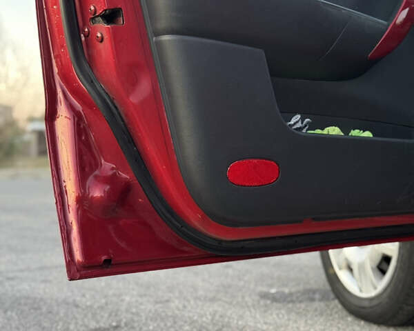 Червоний Шевроле Авео, об'ємом двигуна 1.5 л та пробігом 213 тис. км за 2600 $, фото 16 на Automoto.ua