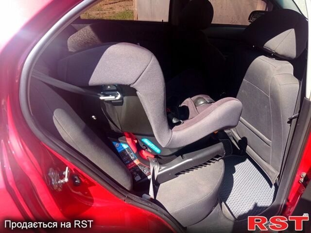 Червоний Шевроле Авео, об'ємом двигуна 1.5 л та пробігом 204 тис. км за 3300 $, фото 5 на Automoto.ua