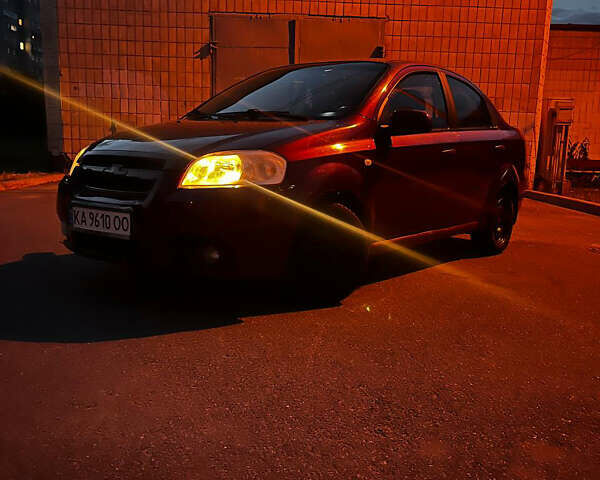 Красный Шевроле Авео, объемом двигателя 1.6 л и пробегом 75 тыс. км за 5200 $, фото 3 на Automoto.ua
